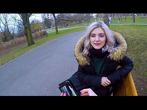 ❤️ Shlogtar cum te strainséir ar airgead - blowjob sa pháirc le Eva Elfie ❤️ Sluts linn ﹏